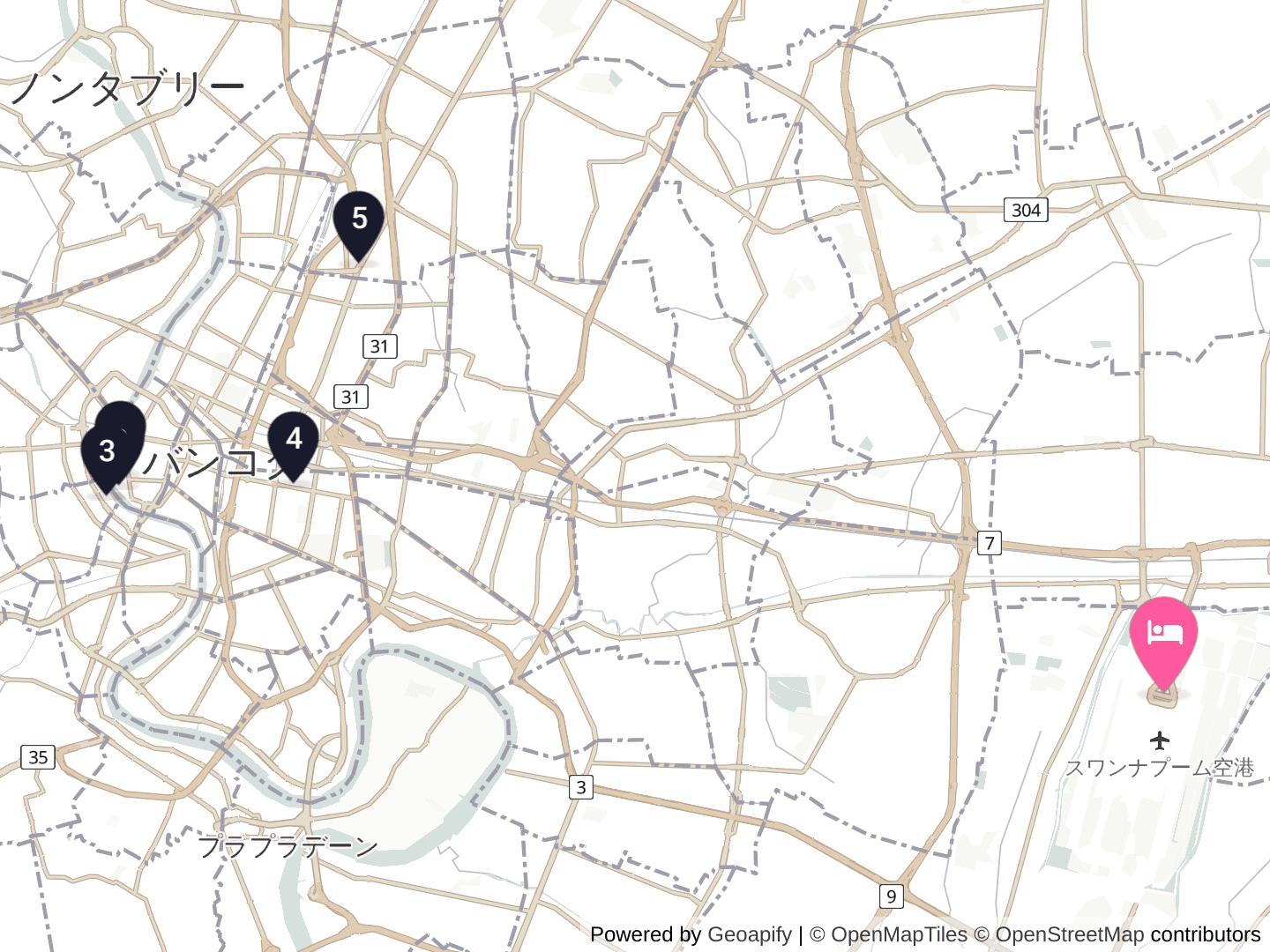 Hyatt Regency Bangkok Suvarnabhumi Airportと主要な観光地の位置。ピンクのピンが宿、番号のピンが右の表の観光地