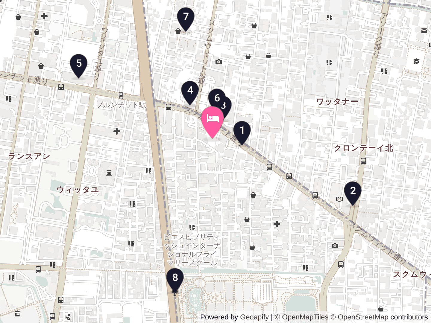 The Landmark Bangkokのまわりの地図。ピンクのピンが宿、番号のピンが下の一覧の場所