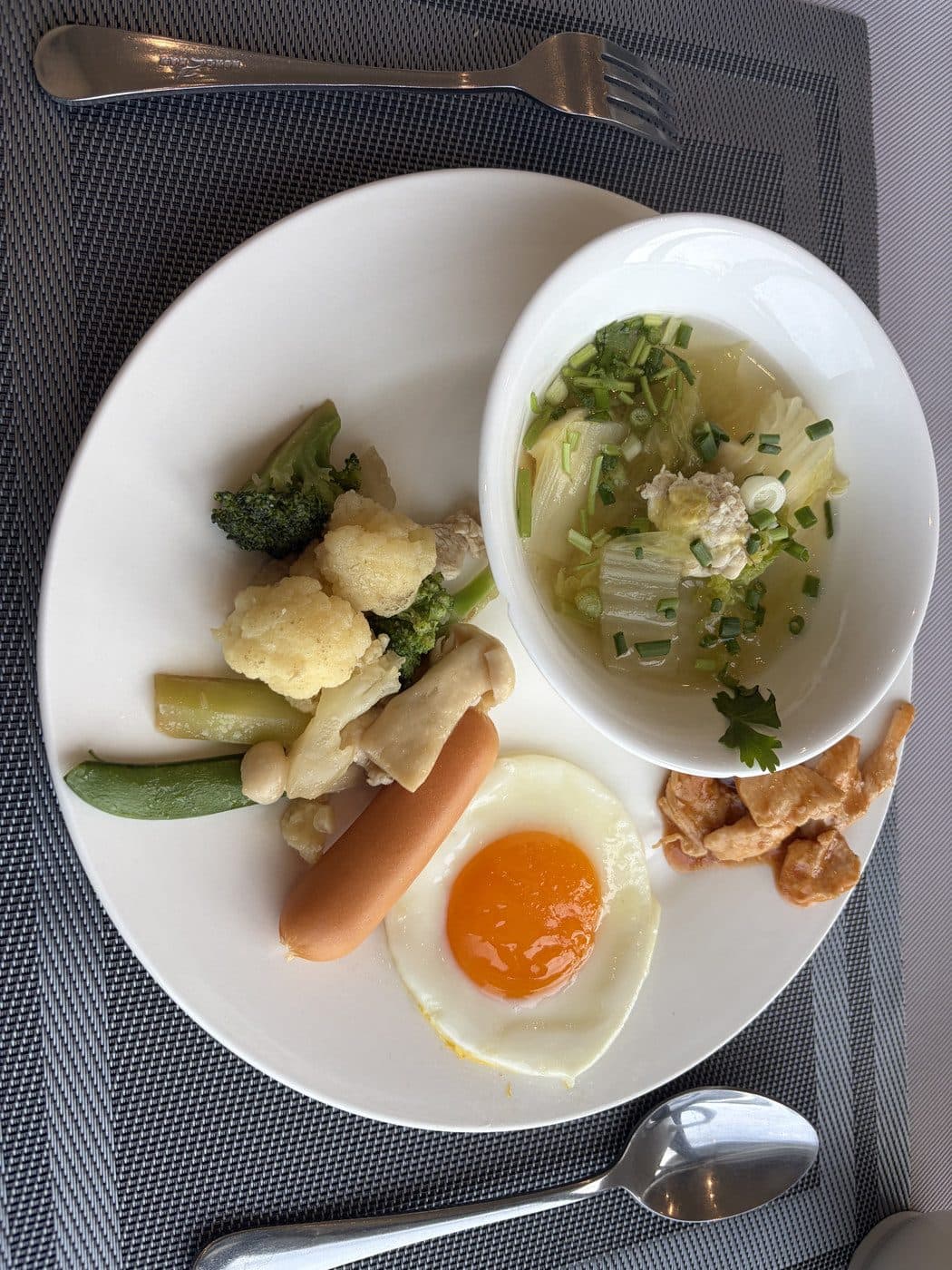 パヤータイ区、アーリーの朝食